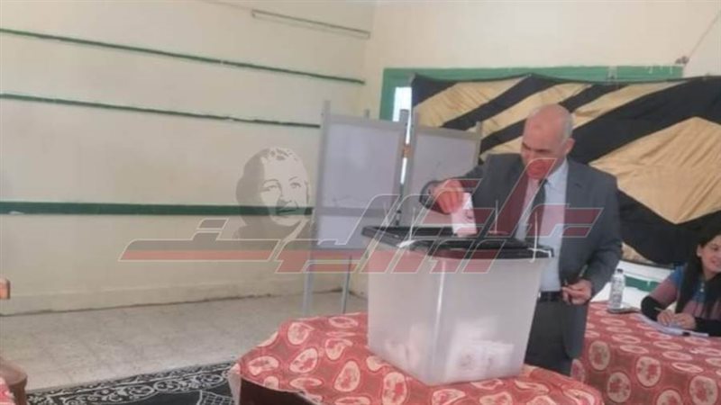 د إسماعيل القن نائب