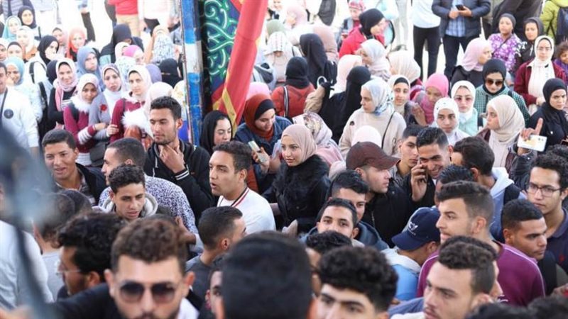 توافد الناخبين لليوم