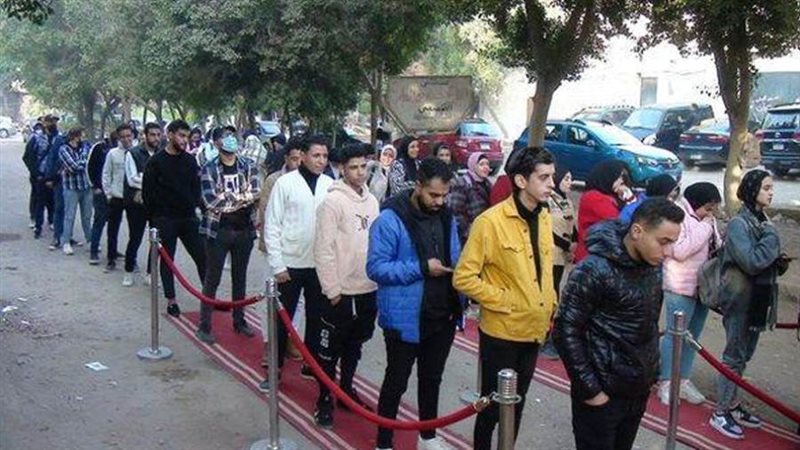 إقبال كثيف من المواطنين