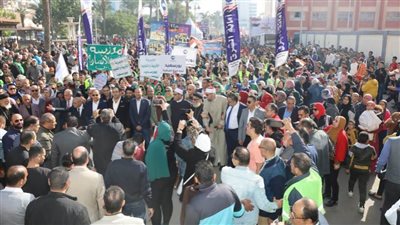 رئيس شباب النواب يشارك في أطول مسيرة انتخابية ببورسعيد.. ويؤكد مشاركة المصريين رسالة للعالم