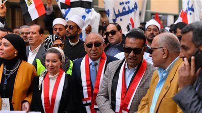 النائب أحمد عثمان يدلي بصوته في الانتخابات الرئاسية.. ويؤكد:نسب المشاركة فاقت التوقعات