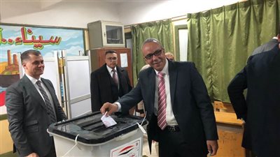 القضاة يدلون بأصواتهم في الانتخابات الرئاسية بلجنة المغتربين في مدينة العريش