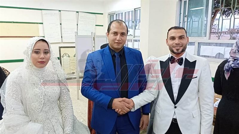 تواجد العروسين داخل