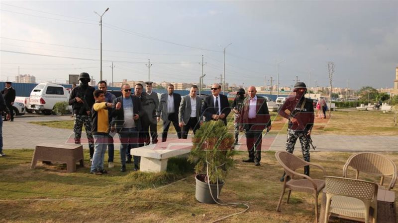 جولة المحافظ