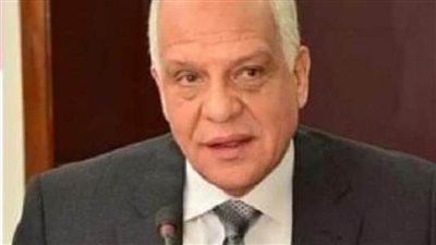 محافظ الجيزة يقرر مجازاة مسؤولي المتابعة بالهرم والعياط والعجوزة لتقصيرهم في عملهم