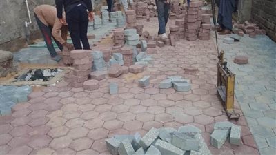 محافظ أسيوط: استمرار أعمال تركيب الإنترلوك بالشوارع الضيقة بديروط