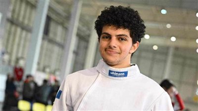 محمد ياسين يتوج بذهبية بطولة كأس العالم للشباب لسيف المبارزة باليونان