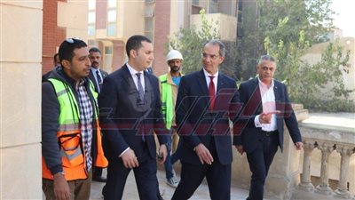وزير الاتصالات ونائب محافظ كفر الشيخ يتفقدان مركز إبداع مصر الرقمية 