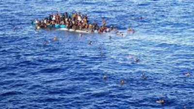 الجيش اللبناني: إنقاذ 51 شخصًا بعد غرق مركب للهجرة غير الشرعية قبالة شاطئ طرابلس