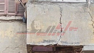 إصابة سيدة انهارت بها شرفة منزلها بالدقهلية 