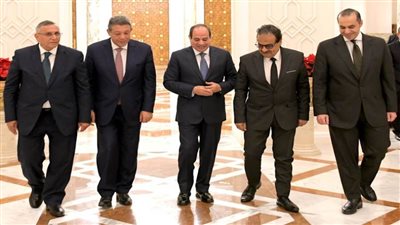 قيادات حزبية: لقاء الرئيس بالمرشحين المنافسين بالانتخابات دليل على تعزيز الديمقراطية وشرف المنافسة