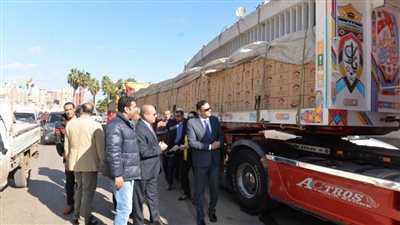 استلام 4 آلاف كرتونة مواد غذائية لتوزيعها على الأسر الأولى بالرعاية في الدقهلية