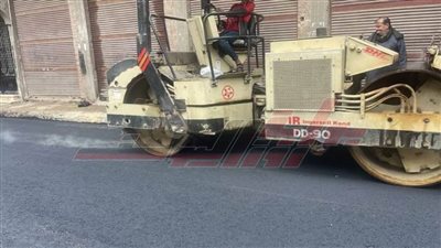 محافظ كفر الشيخ يتابع أعمال رصف طريق قلين المنشأة الكبرى