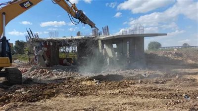 إزالة 102 حالة تعد بالبناء المخالف على الأرض الزراعية بالمنيا 