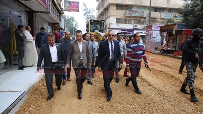 محافظ كفر الشيخ يتفقد مشروعات الرصف بعدد من شوارع المحافظة