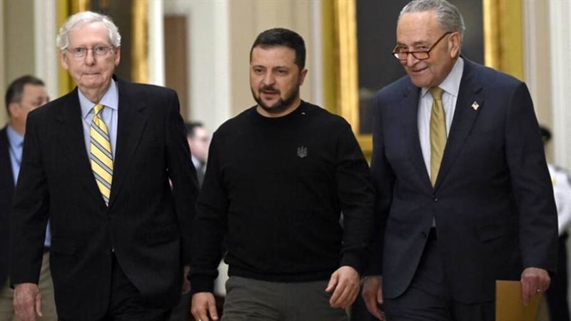 زيلينسكي مع زعيمي