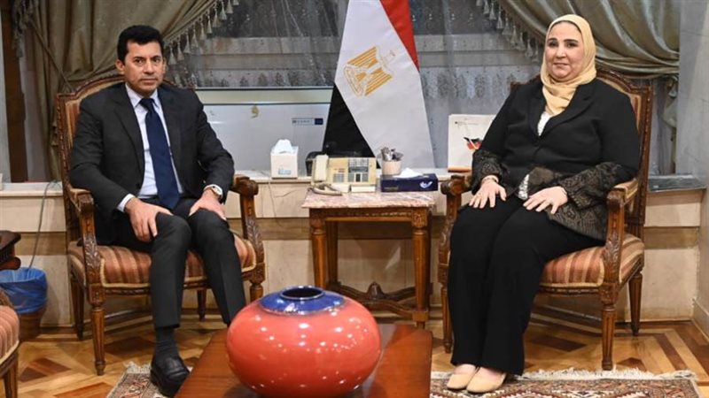 خلال لقاء الوزيرة