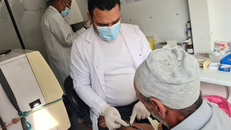 الكشف على ١٤٣٥ مواطن