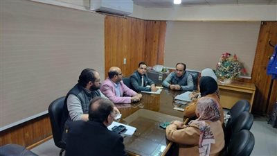 وكيل صحة سوهاج يلتقي مدير المستشفى العام والوفد مرافق له بديوان المديرية