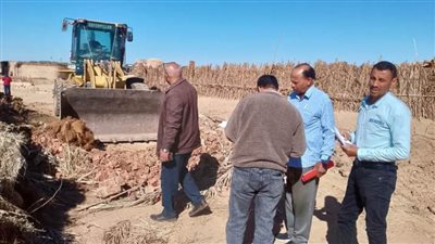 إزالة تعديات على أراضي الدولة بعين الأذان بقرية الهنداو بالداخلة