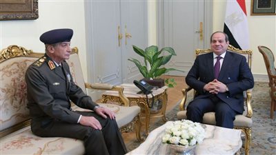 عاجل.. الرئيس السيسي يستقبل وزير الدفاع