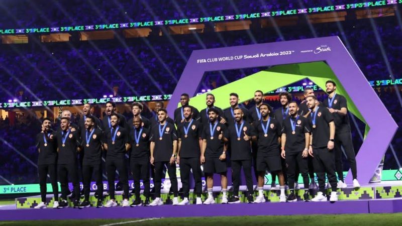 الأهلي لحظة التتويج