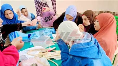 تنفيذ مُلتقى الفتيات للحرف اليدوية بشباب كفر الشيخ