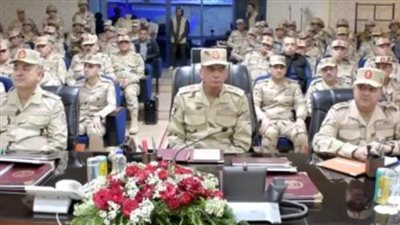 عاجل.. وزير الدفاع يشهد المرحلة الرئيسية لمشروع مراكز القيادة التعبوي الذي تنفذه المنطقة الجنوبية العسكرية