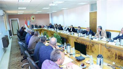 مجلس جامعة سوهاج يستهل جلسته بتقديم التهنئة للرئيس السيسي لفوزه بالانتخابات الرئاسية