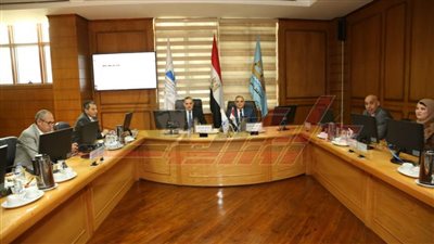 محافظ كفر الشيخ يشارك باجتماع مجلس الجامعة 