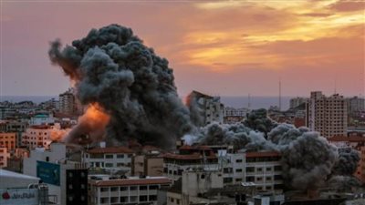 استشهاد وإصابة عدد من الفلسطينيين جراء القصف الإسرائيلي المتواصل على قطاع غزة