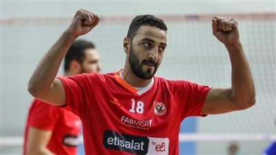 هل يضم طائرة الزمالك أحمد سعيد لاعب الأهلي السابق؟