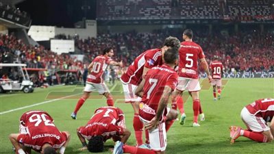 الأهلي يتوج بالسوبر المصري برباعية درامية أمام فيوتشر