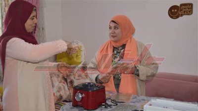 د. أماني شاكر تتفقد نماذج من المشروعات الزراعية التنموية لصغار المزارعات