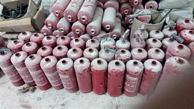 ضبط ورشة كبيرة لغش أجهزة إطفاء الحريق