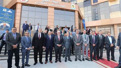 وزير التعليم العالي يفتتح عددًا من المشروعات الصحية والتعليمية بجامعة المنيا.. صور