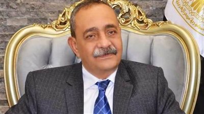 محافظ الإسماعيلية يبحث آخر مستجدات النشاط الاستثماري بالمنطقة الحرة