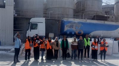 لقاءات إرشادية للعاملين بالمنطقة الصناعية بخطورة الإدمان وتعاطي المخدرات بالمنيا