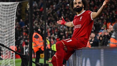 الهداف محمد صلاح يضع ليفربول على القمة.. ويتجه لتلبية النداء الوطني في رحلته الإفريقية
