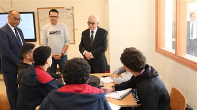 رضا حجازي يصدر عدة توجيهات بشأن تطوير المنظومة التعليمية لمدارس النيل المصرية الدولية