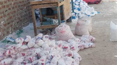 محافظ أسيوط: ضبط 17 طن ملح خشن و1200 زجاجة زيت بقصد الاتجار في السوق السوداء