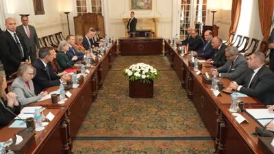 السفارة الأمريكية: زيارة وفد مجلسي الشيوخ والنواب لمصر تأكيد للعلاقة الاستراتيجية بين البلدين