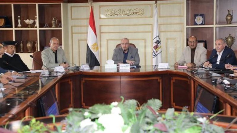 لقاء محافظ بنى سويف