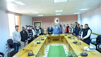  جامعة سوهاج ومؤسسة 