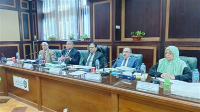 لجنة خماسية لاختيار عميد كلية الصيدلة بجامعة دمنهور