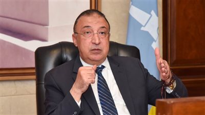 محافظ الإسكندرية يهنئ قداسة البابا تواضروس الثاني والإخوة الأقباط بعيد الميلاد المجيد