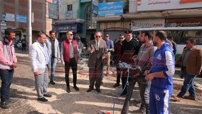 نورالدين: يتفقد مشروعات الرصف بعدد من شوارع عاصمة كفر الشيخ