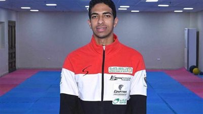أحمد هشام يحصد برونزية كأس العالم لسلاح السيف بالمجر
