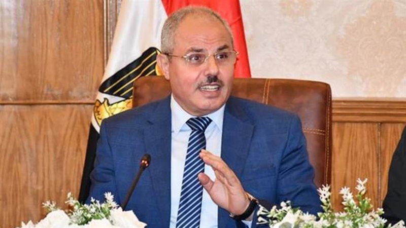 رئيس جامعة قناة السويس