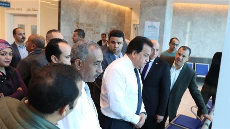 وزير الصحة بمجمع